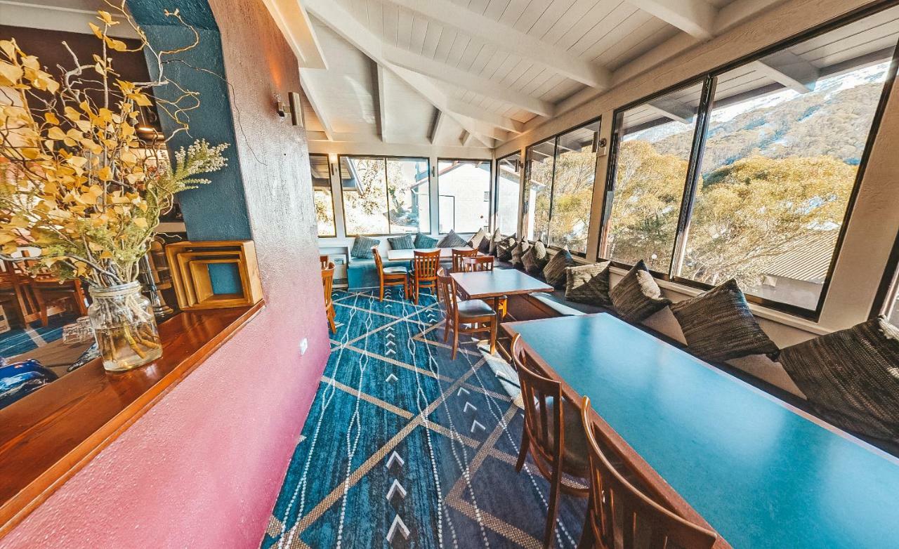 Bernti'S Mountain Inn Thredbo Exterior photo